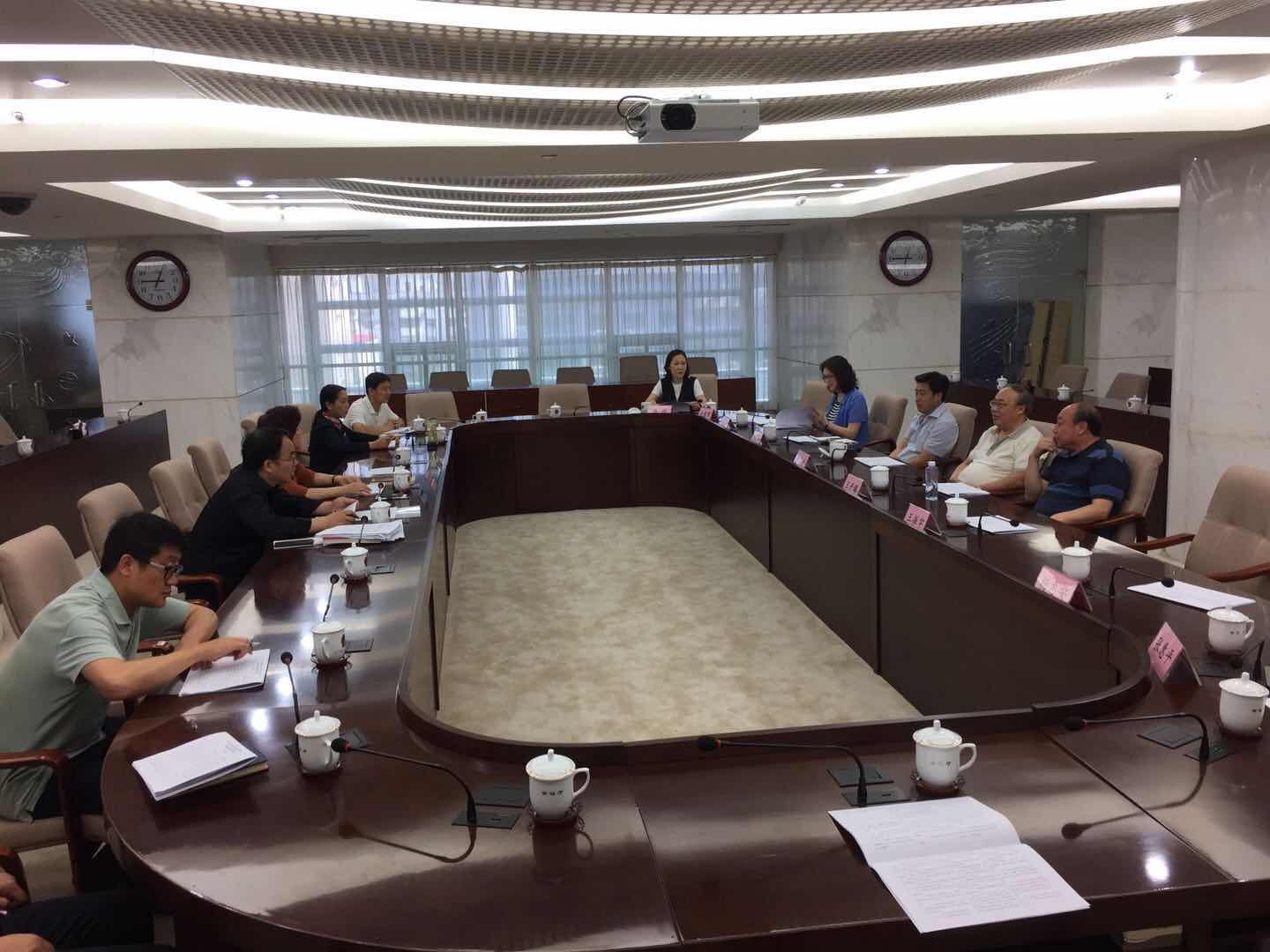《遼寧省預(yù)算審批條例（修訂草案）》人大代表和專家立法論證會(huì)2（2018年6月22日）.jpg